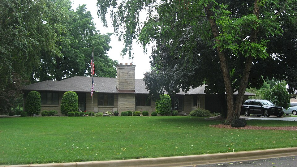 Photograph of Richard Roytek House
