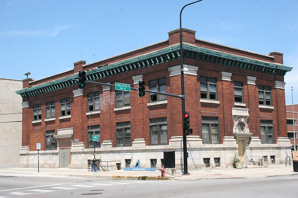 Photograph of 42nd Precinct / Town Hall Police Station