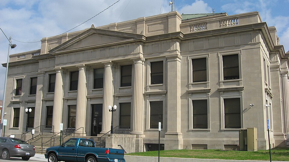 Photograph of Jackson County Courthouse