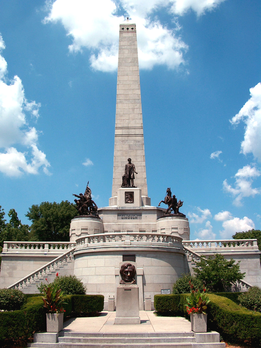 Photograph of Lincoln Tomb