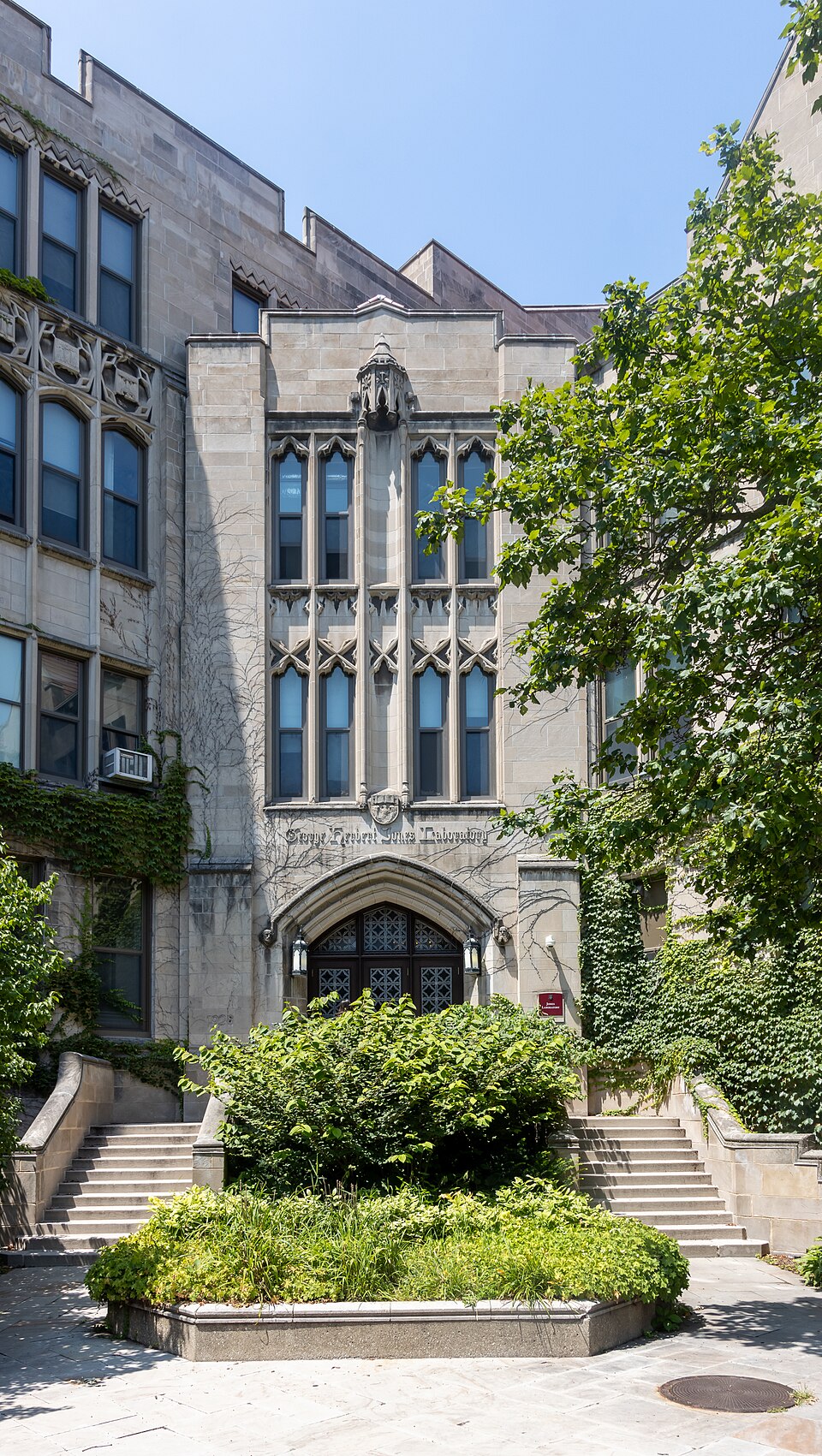 Photograph of George Herbert Jones Laboratory