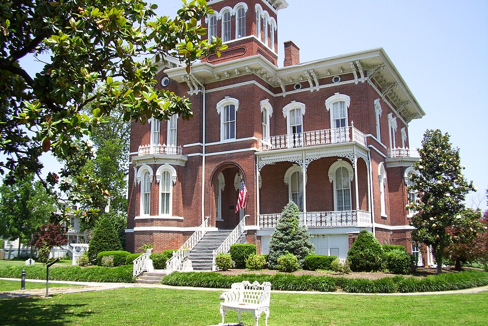 Photograph of Magnolia Manor