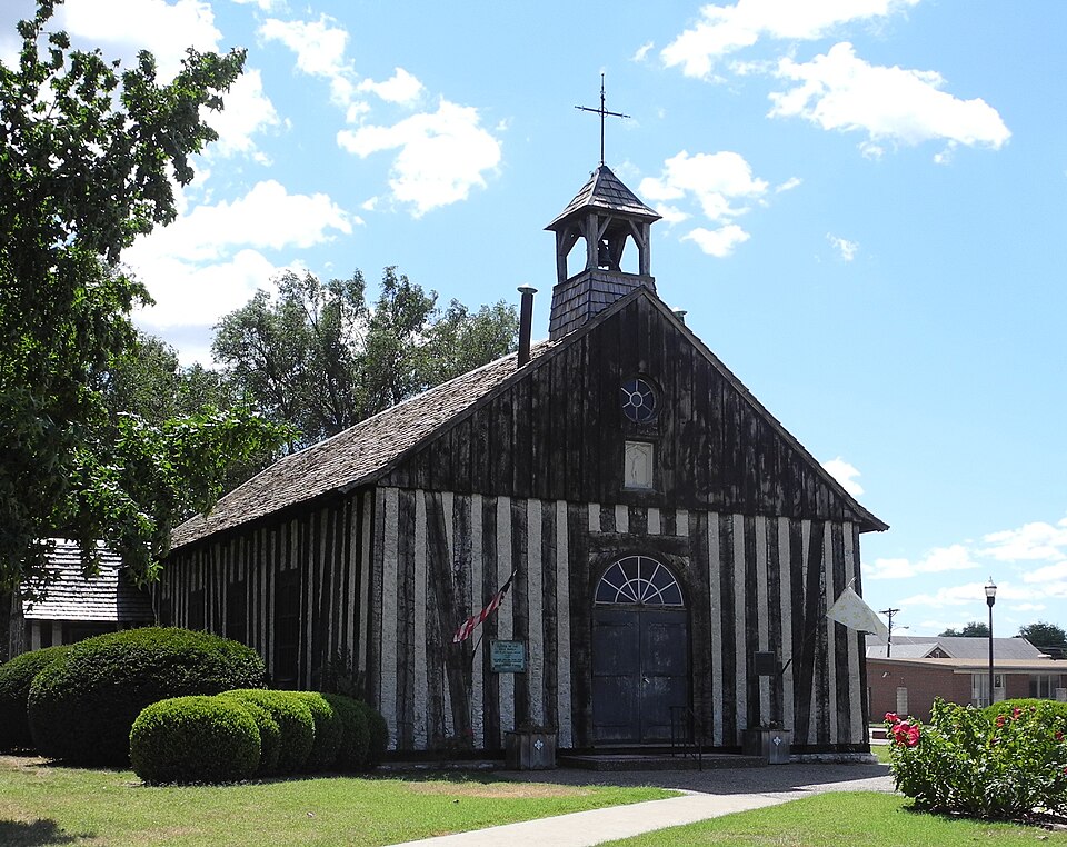 Photograph of Church of the Holy Family