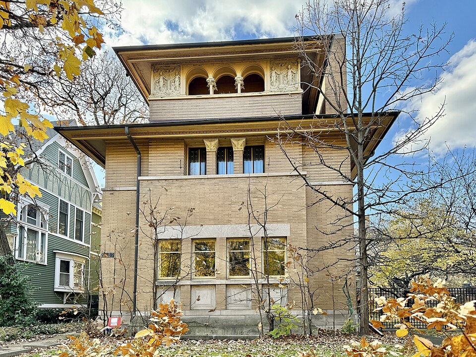 Photograph of Heller House