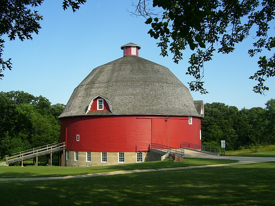 Photograph of Ryan Round Barn