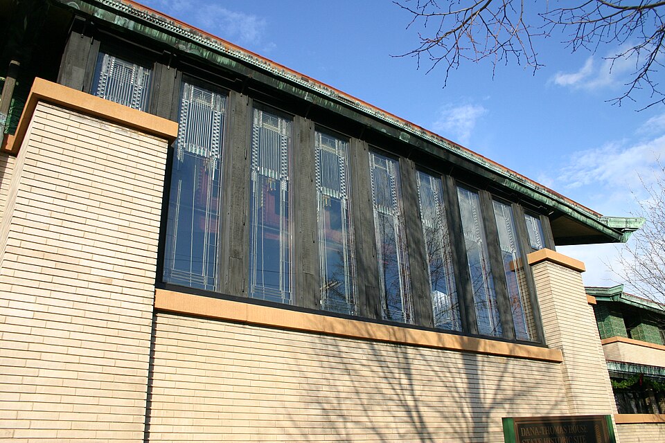 Photograph of Dana-Thomas House