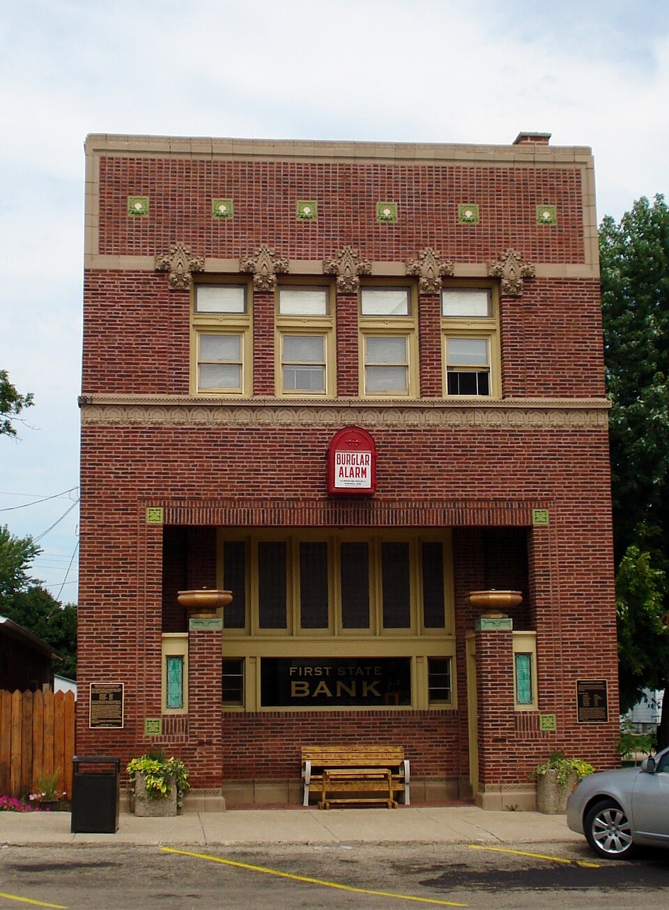 Photograph of First State Bank of Manlius