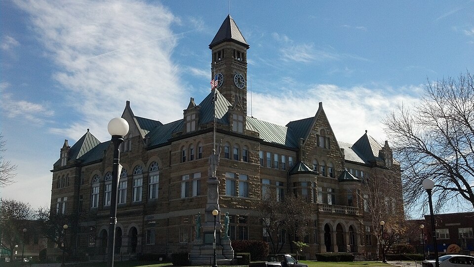 Photograph of Coles County Courthouse