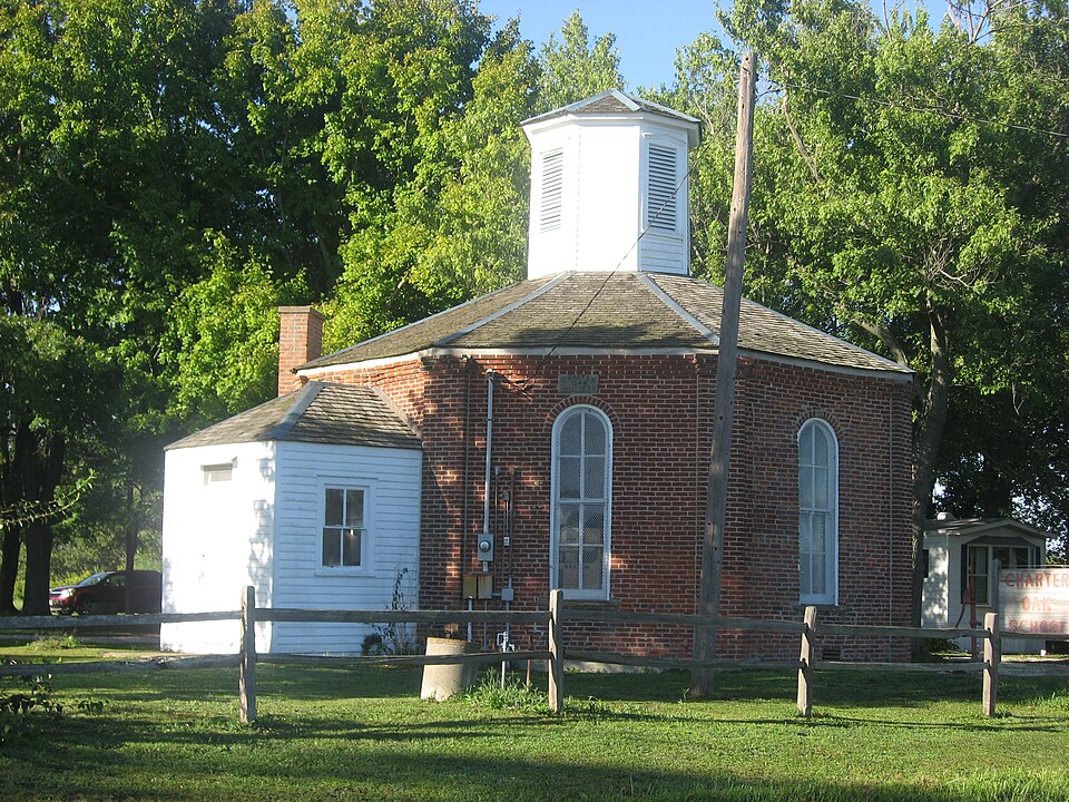 Photograph of Charter Oak Schoolhouse