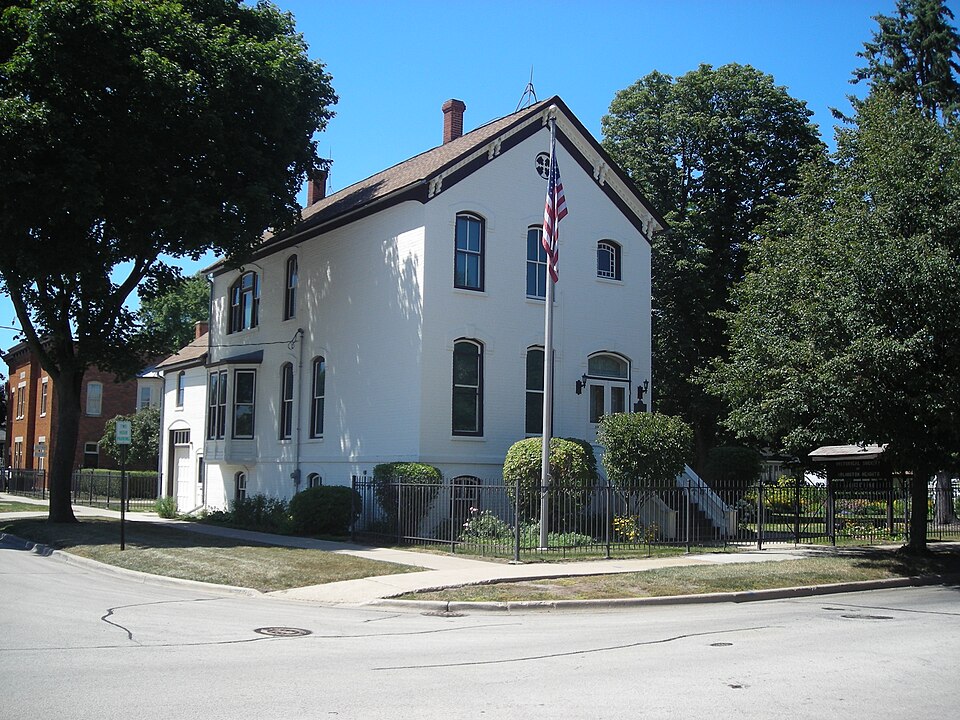 Photograph of Muller House