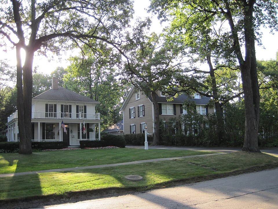 Photograph of Vine-Oakwood-Green Bay Road Historic District