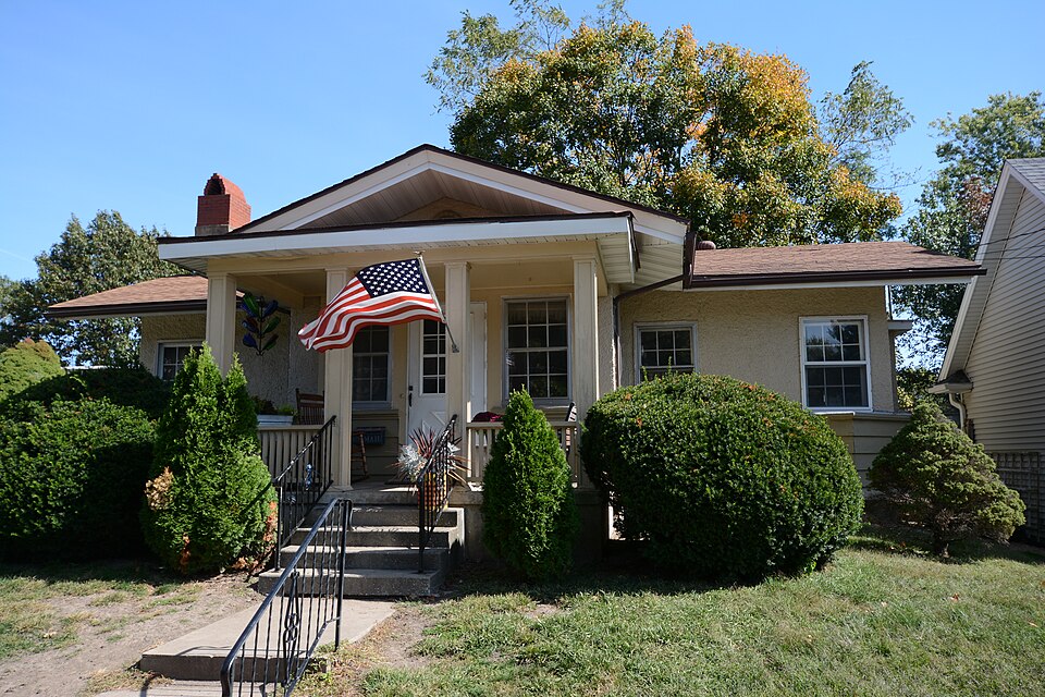 Photograph of Carlinville Chapter House