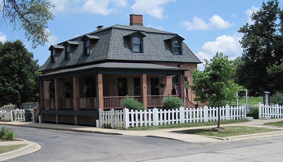 Photograph of William L. Gregg House