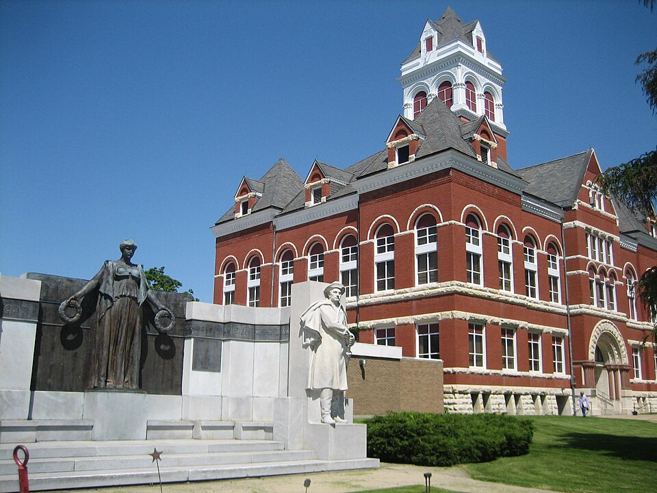 Photograph of Ogle County Courthouse