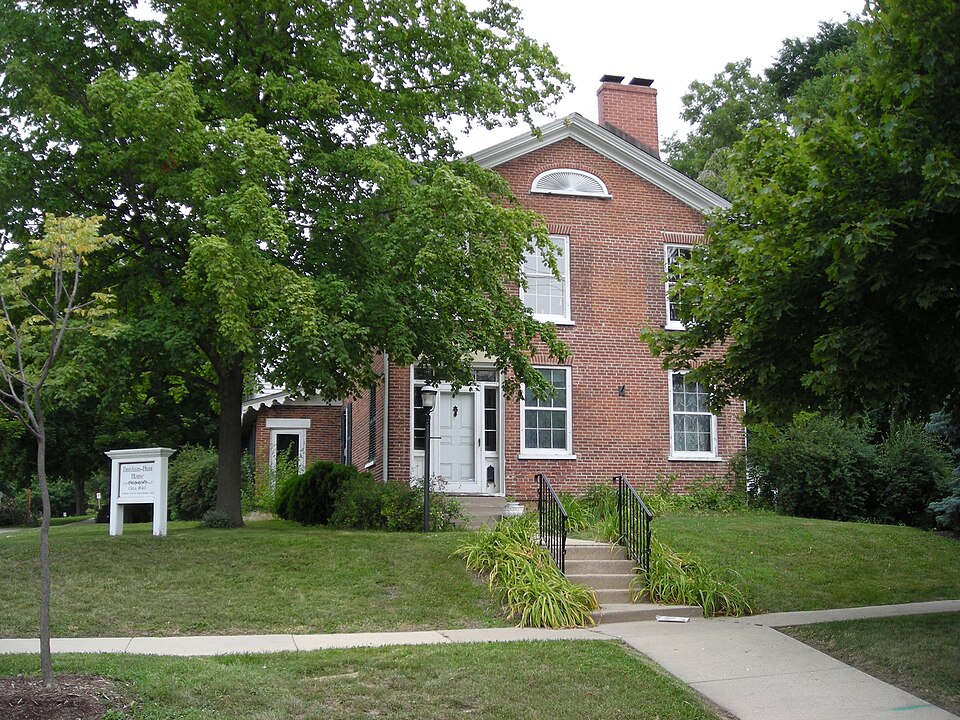 Photograph of Hunt House