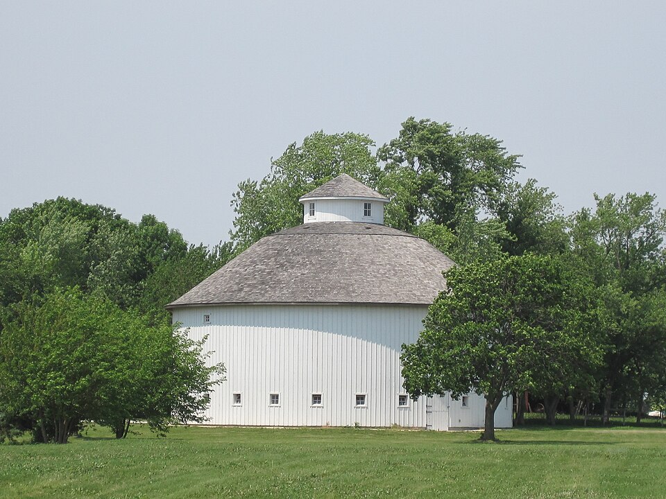 Photograph of Ron George Round Barn