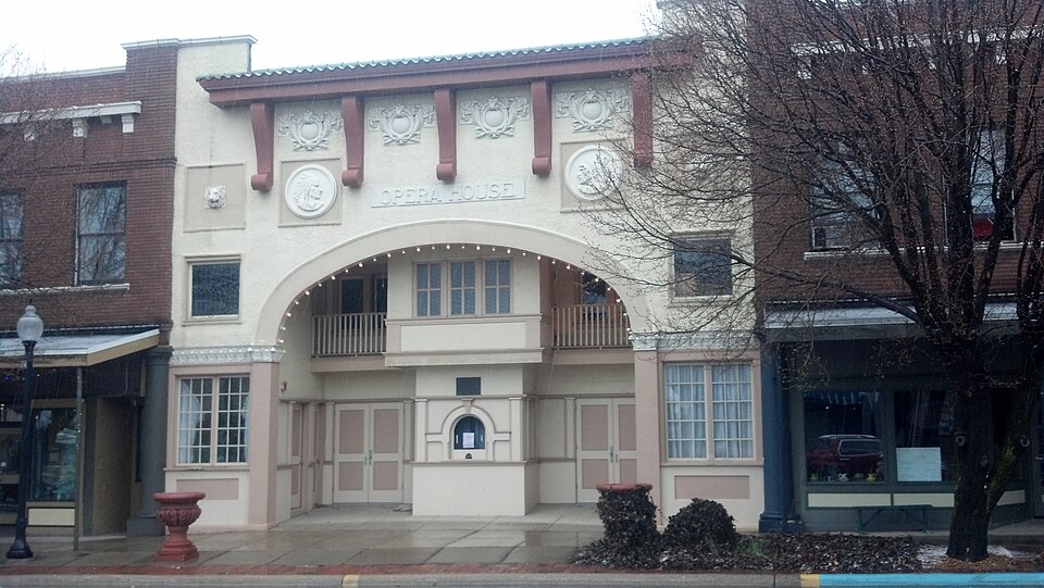 Photograph of Sesser Opera House