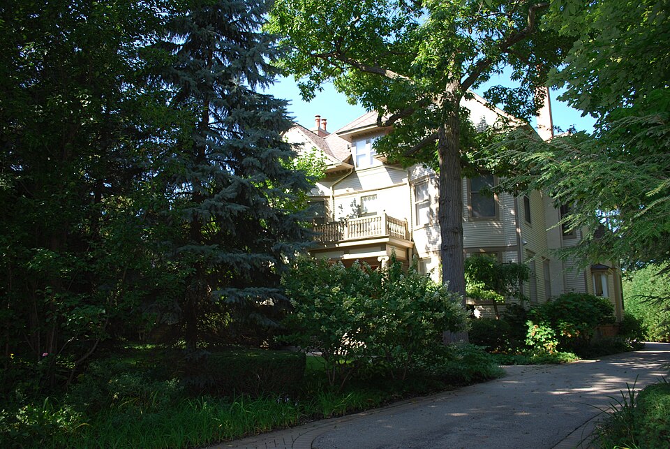 Photograph of Ross Beatty House