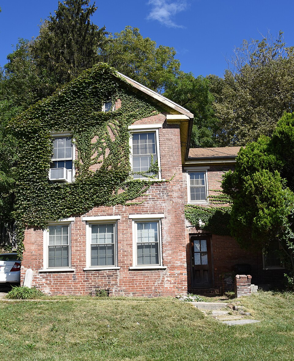 Photograph of Peoria Mineral Springs