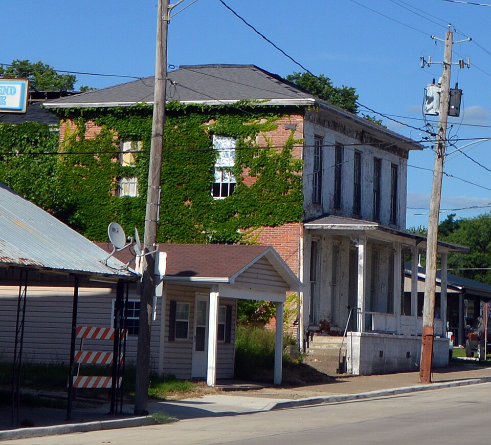 Photograph of Commercial House