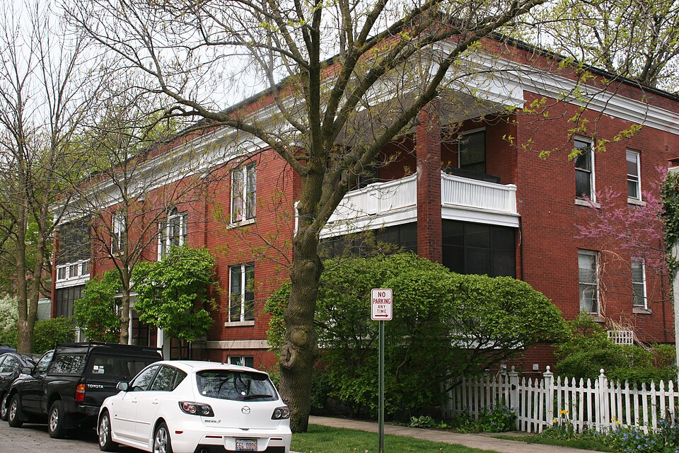 Photograph of Building at 417-419 Lee Street