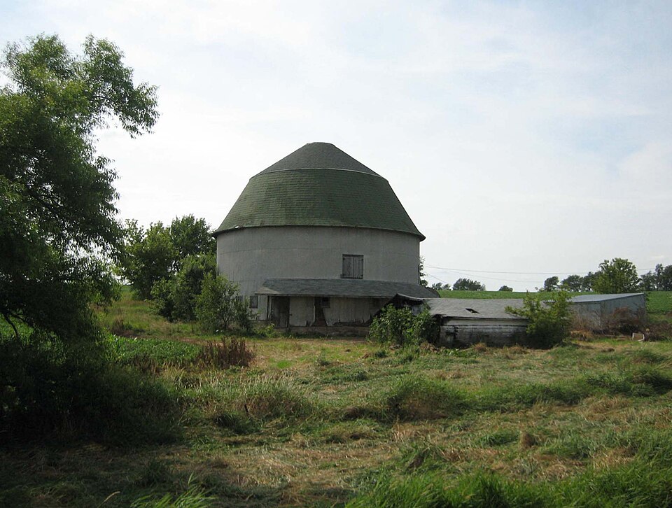 Photograph of Charles Fehr Round Barn
