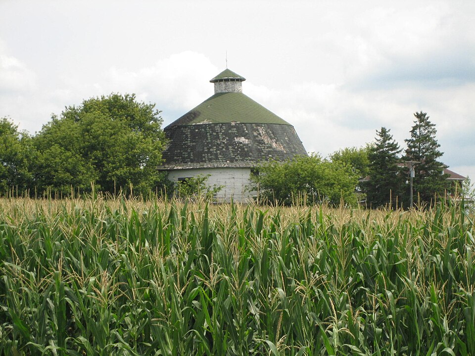Photograph of James Bruce Round Barn