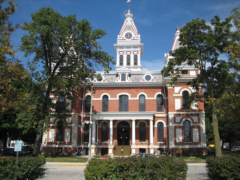 Photograph of Livingston County Courthouse