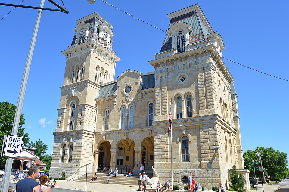 Photograph of Morgan County Courthouse