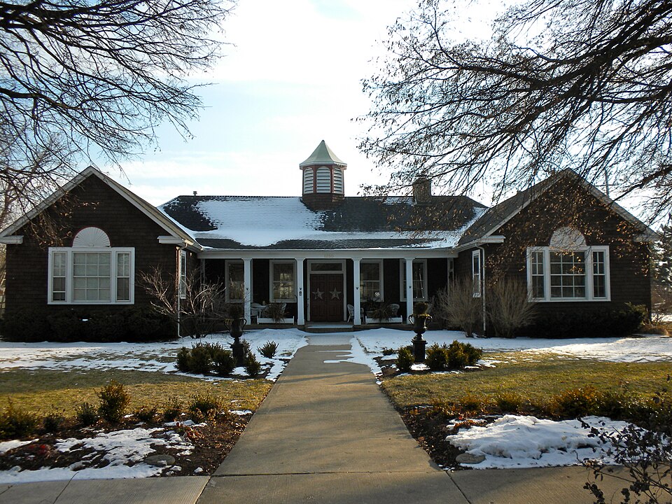 Photograph of Geneva Country Day School
