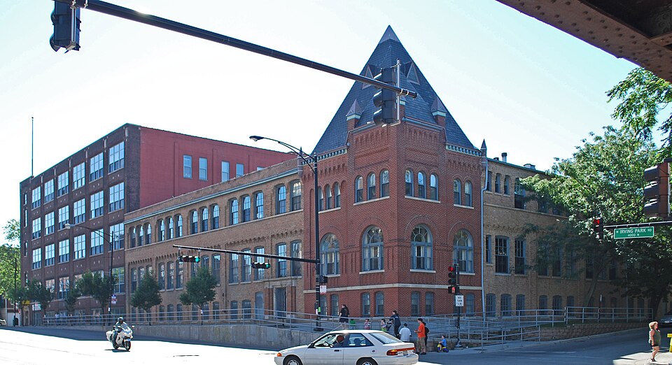 Photograph of Curt Teich and Company Building