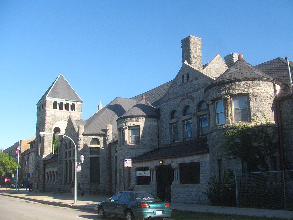 Photograph of Kenwood Evangelical Church