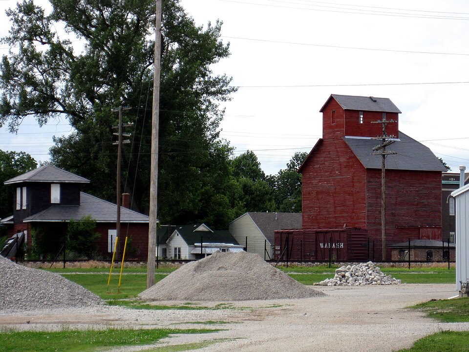 Photograph of J. H. Hawes Elevator