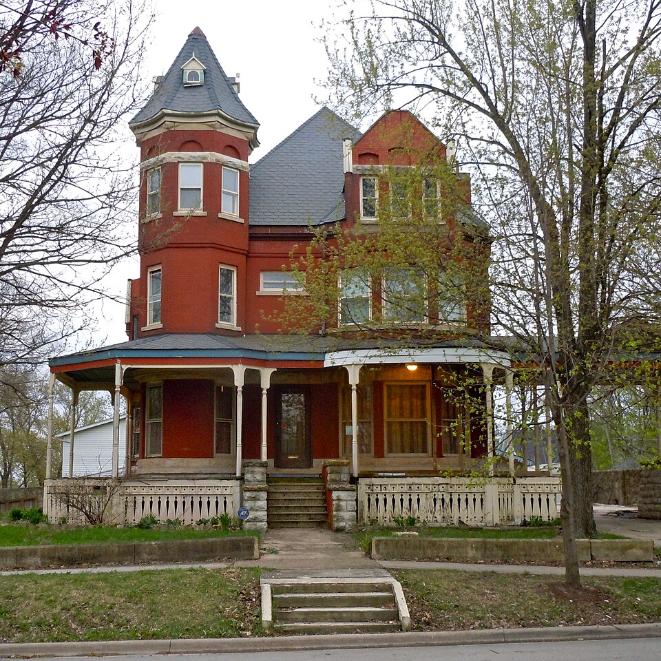 Photograph of Upper Bluff Historic District