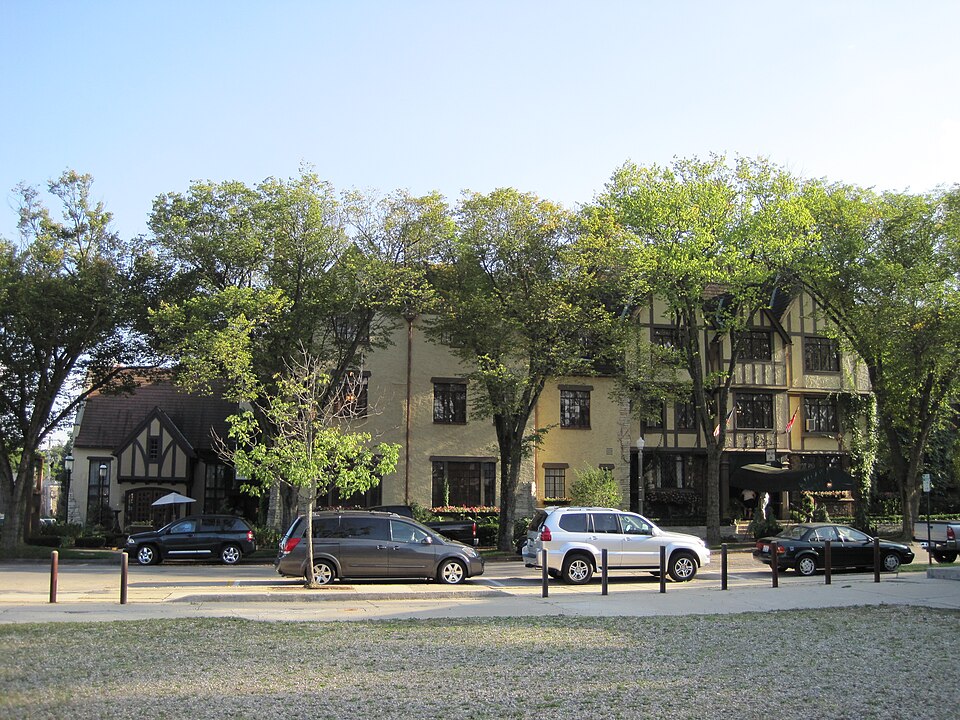Photograph of Deerpath Inn