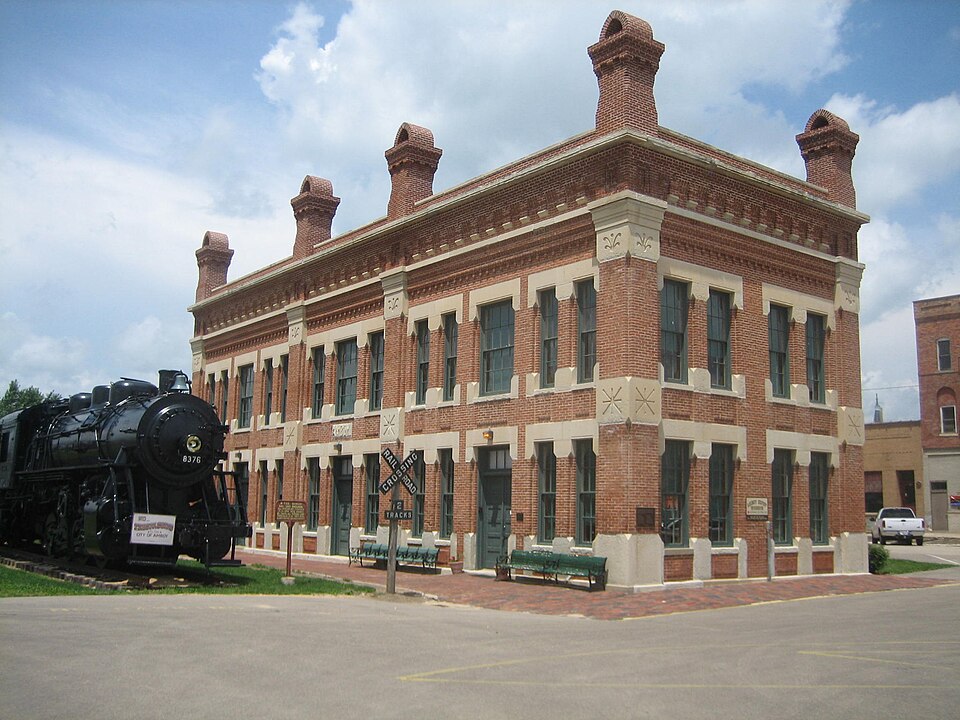 Photograph of Amboy station