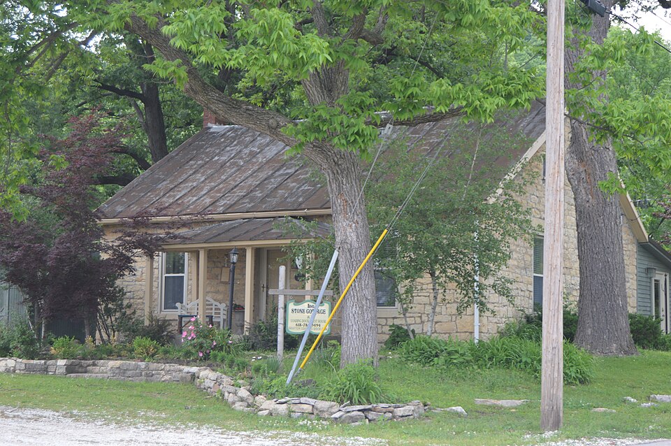 Photograph of Paris Mason Building