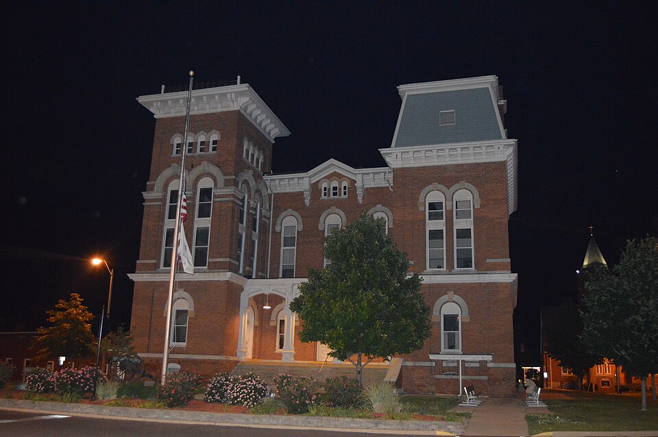 Photograph of Montgomery County Courthouse
