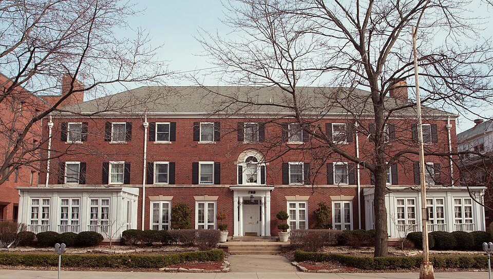 Photograph of Gamma Phi Beta Sorority House