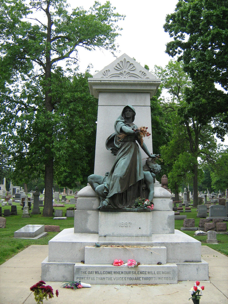 Photograph of Haymarket Martyrs' Monument