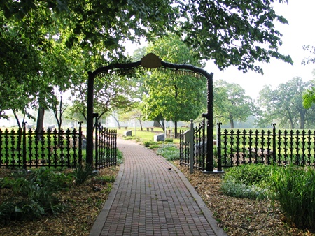 Photograph of Rock Island National Cemetery