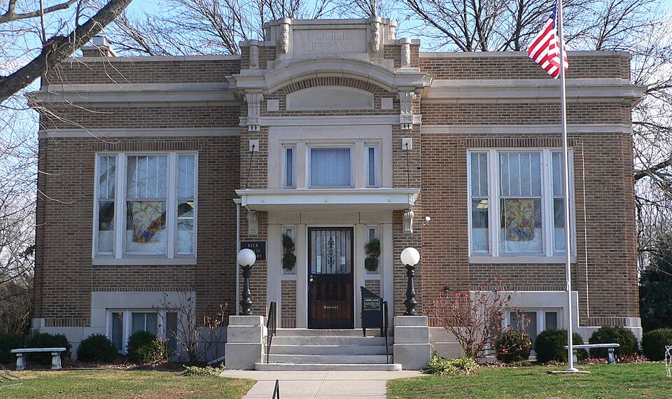 Photograph of Ayer Public Library