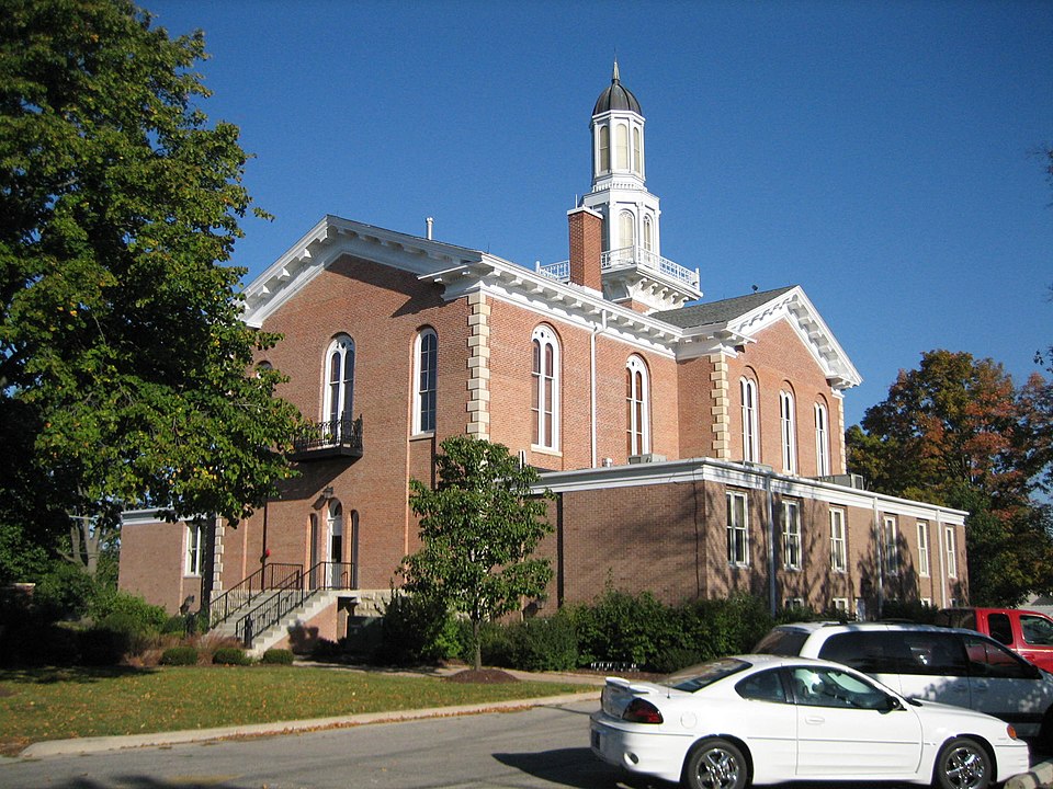 Photograph of Kendall County Courthouse