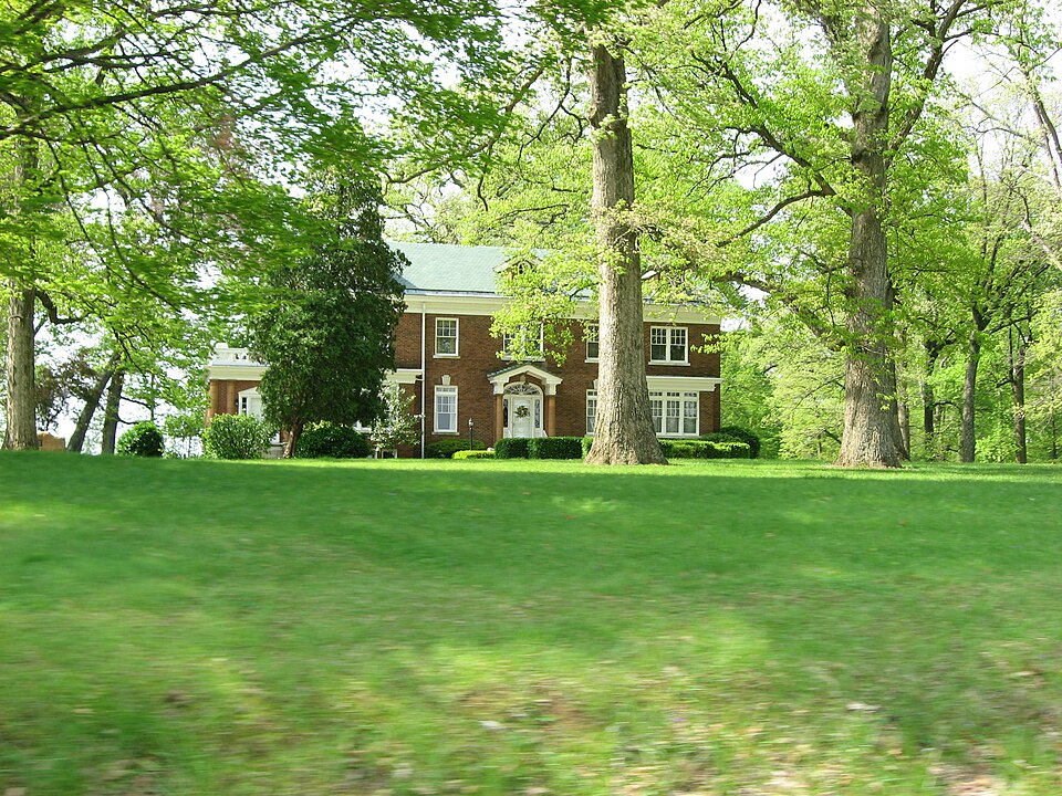 Photograph of Shadowwood