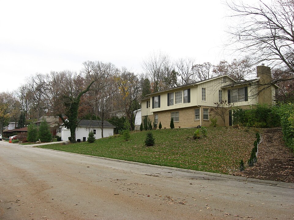 Photograph of Hills and Dales Historic District