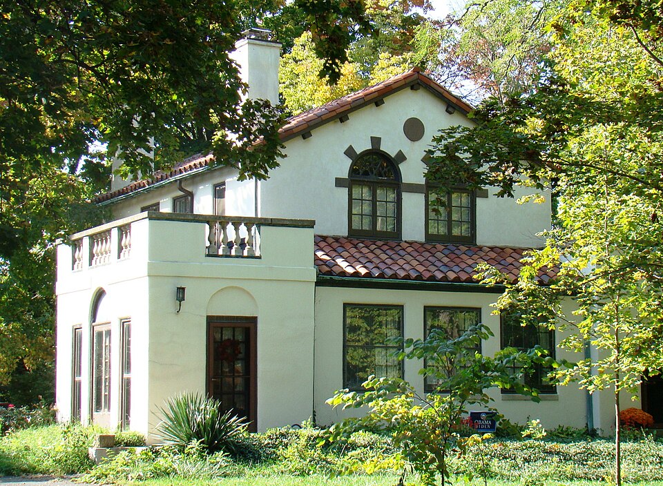 Photograph of Reeveston Place Historic District