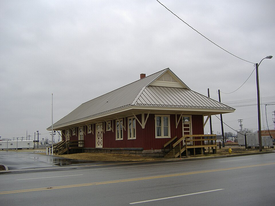 Photograph of Southern Indiana Railroad Freighthouse