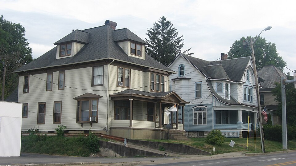Photograph of Walnut Street Historic District