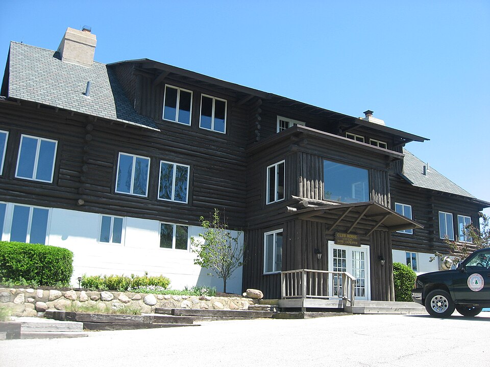 Photograph of Dune Acres Clubhouse