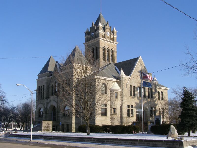 Photograph of Pulaski County Courthouse